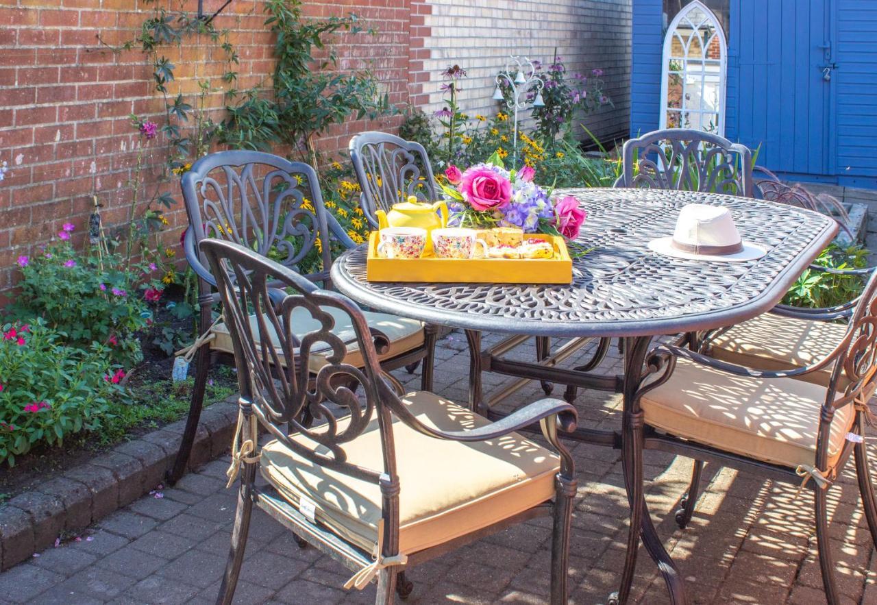 Stylish Town Centre House With Garden And Parking Opposite Villa Bury St. Edmunds Bagian luar foto