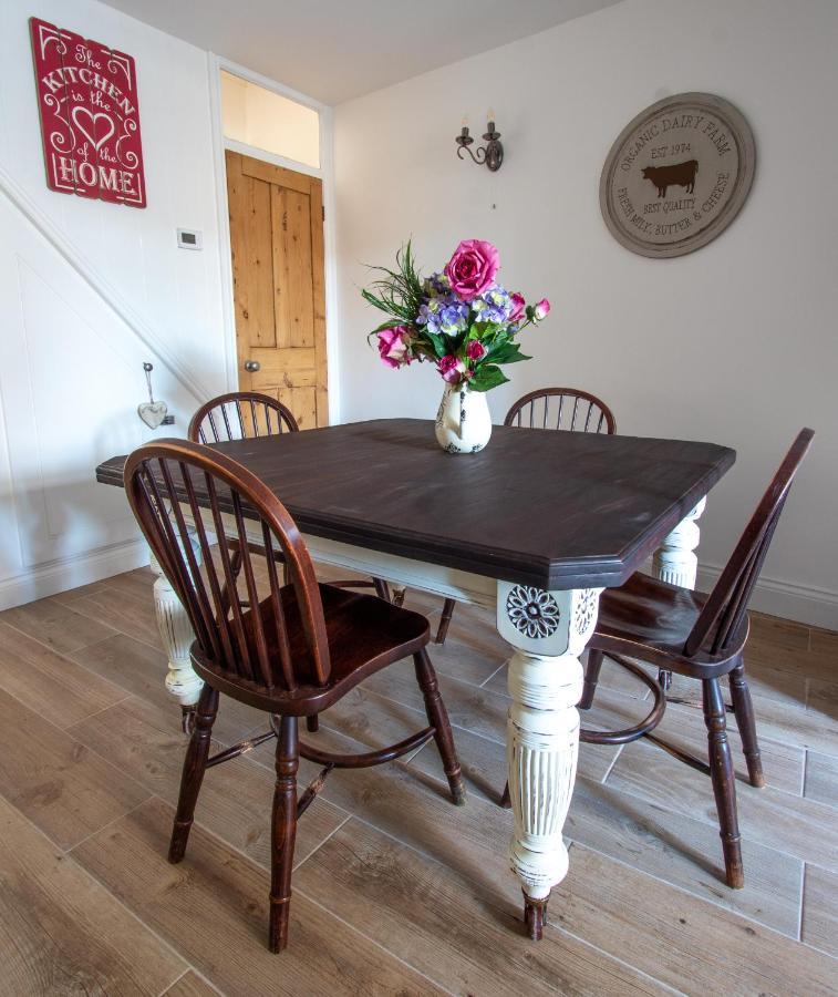Stylish Town Centre House With Garden And Parking Opposite Villa Bury St. Edmunds Bagian luar foto